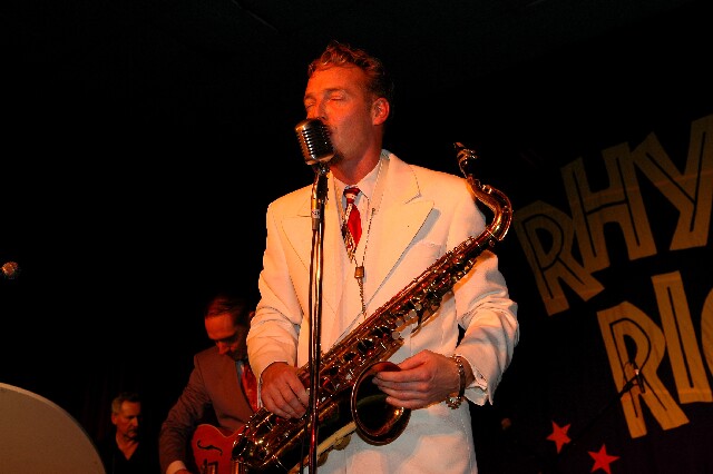 min 2006 11 25 riot 826